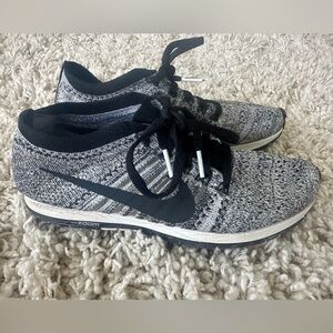 Women’s Nike Running Shoes Size 5.5
